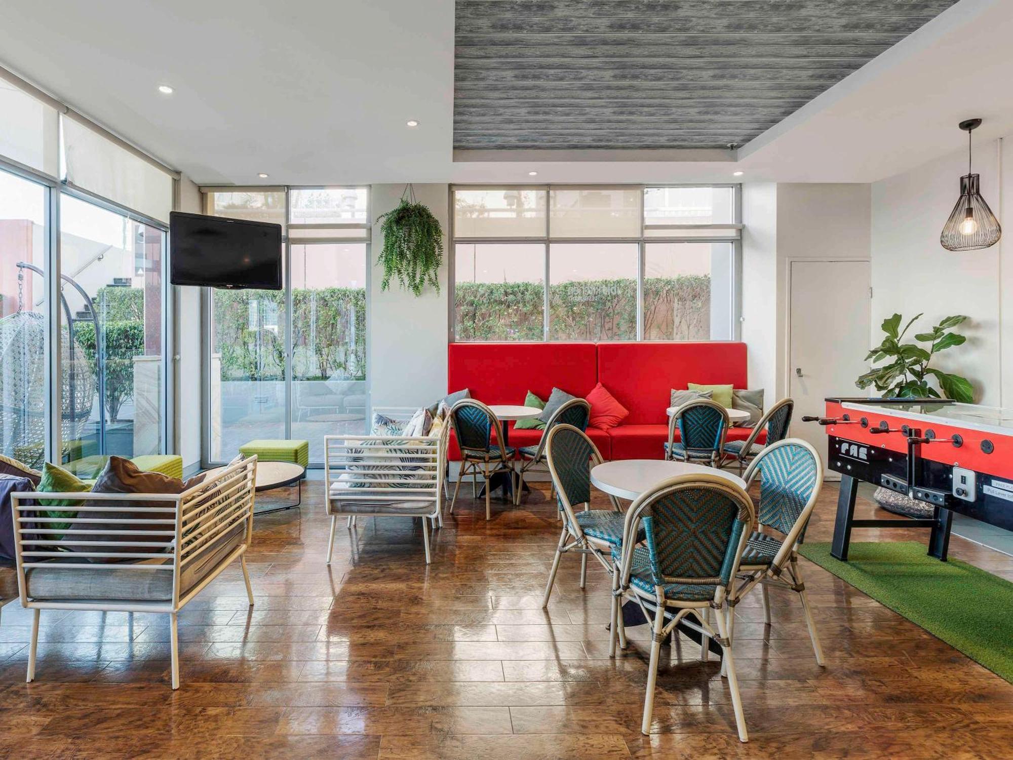 Ibis Darling Harbour Hotel 3*